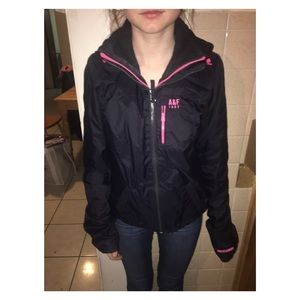 Small Abercrombie& Fitch Raincoat